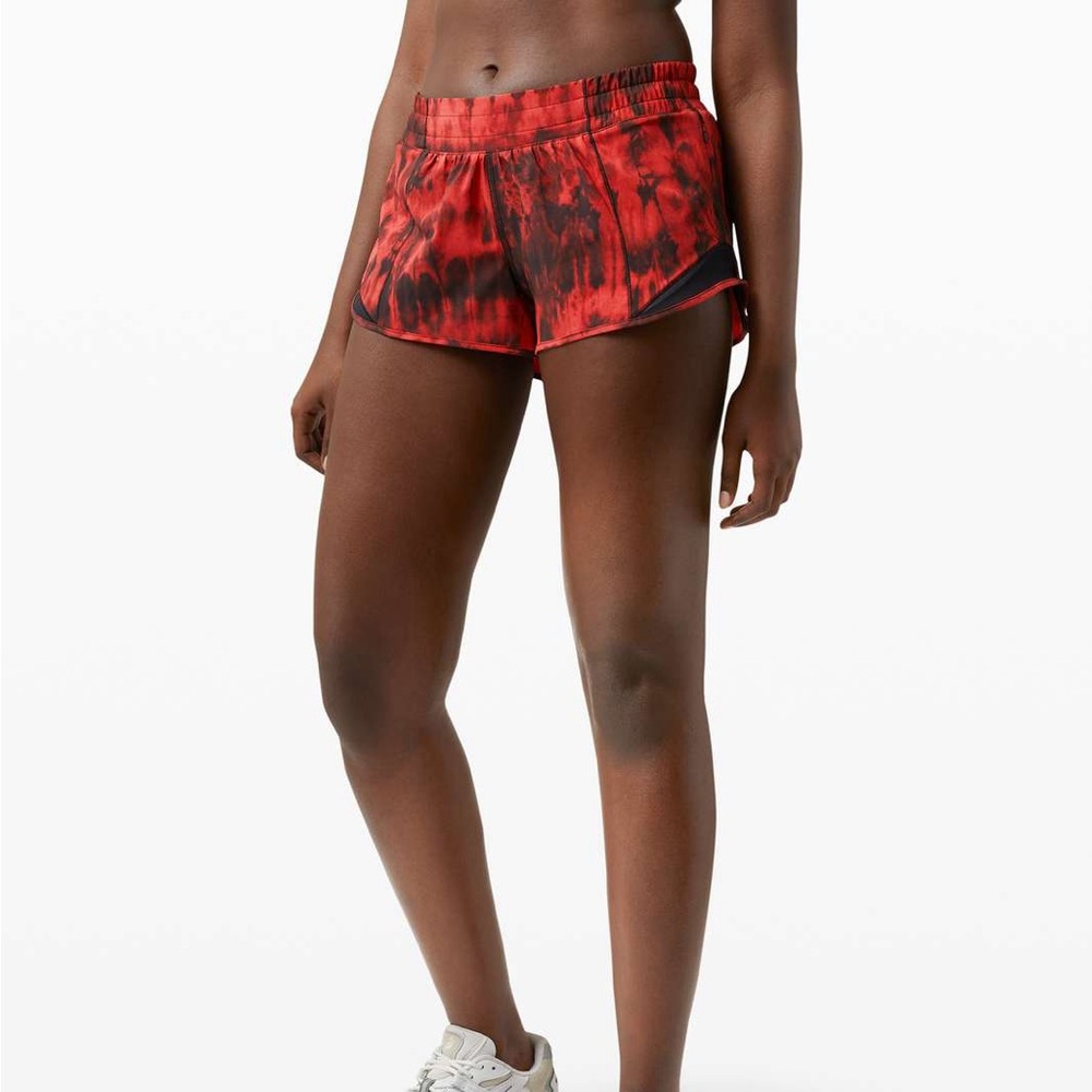 Lululemon Hotty Hot Low-Rise Lined Shorts